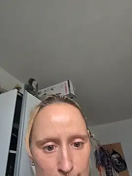 Bellaaa17n Webbikameraesitys