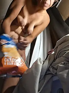 Creamer4444's Webcam Show