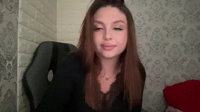 Lunabrunette – webcam-show