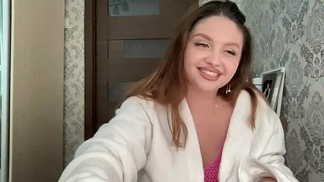 Show modela Lunabrunette na web-kameri