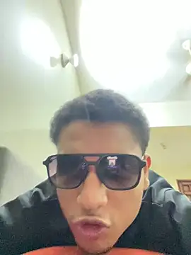 Ahmed672 Adlı Modelin Web Kamerası Şovu