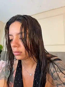 צ'אט XXX בשידור חי של cami_saen