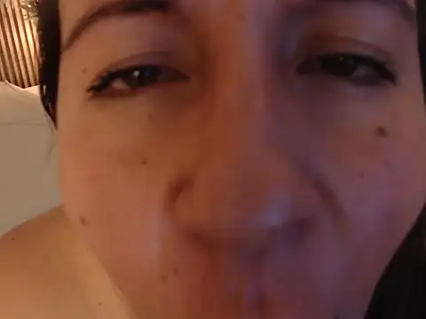 RoxyWilde Show Webcam