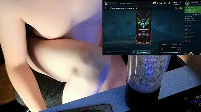 StickyJoystickn Webbikameraesitys