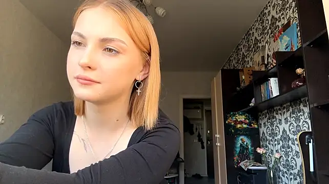 MargotHalo's Live XXX Chat