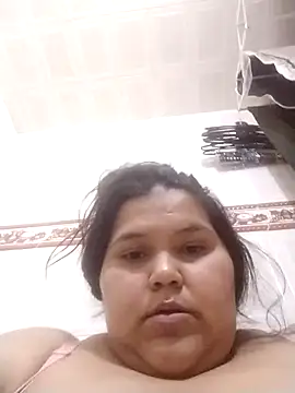 Show de magda_curvy2324 na webcam