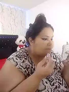 magda_curvy2324 Show Webcam