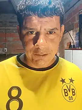 Gusta86 Show in webcam