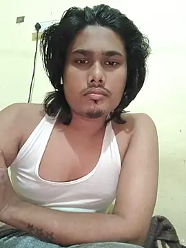 Show de Nur_official na webcam