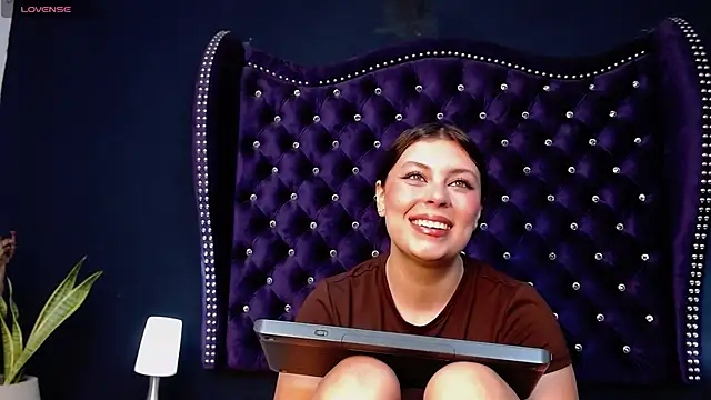 Honey_heartgirl's Webcam Show
