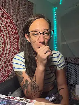 xnaomifox Show in webcam