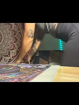 xnaomifox Chat XXX in diretta