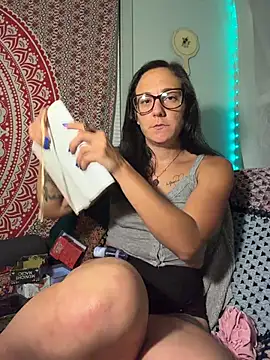 xnaomifox's Webcam Show