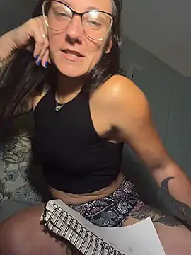 xnaomifox's Webcam Show
