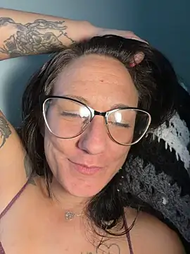 xnaomifox Chat XXX in diretta