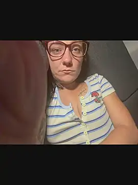xnaomifox 现场XXX聊天