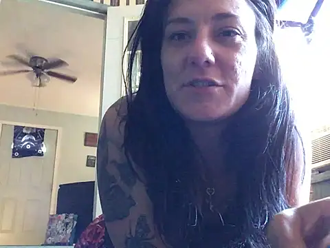 xnaomifox's Live XXX Chat