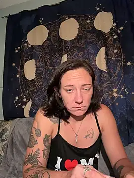 xnaomifox Chat XXX in diretta