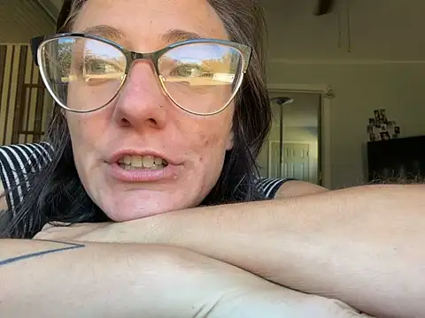 xnaomifox Chat XXX in diretta