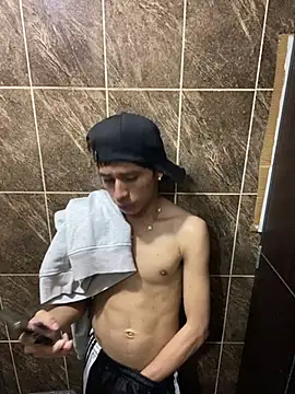 โชว์เว็บแคมของ Ronny_Hot12