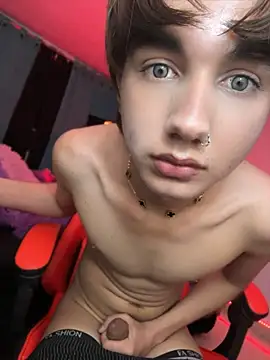Helly_BOss7 Adlı Modelin Web Kamerası Şovu