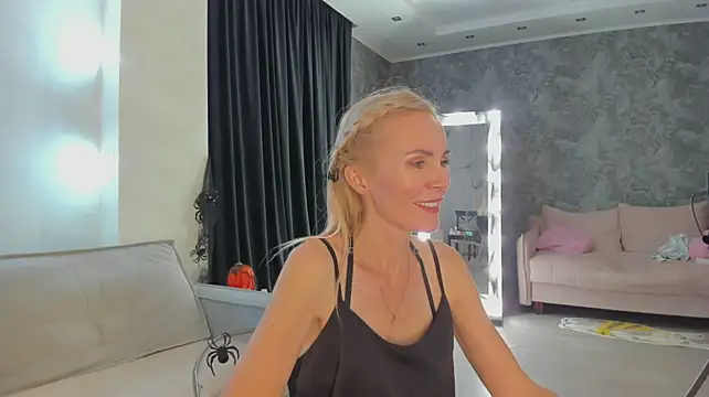 Sevil_Laurentn Webbikameraesitys