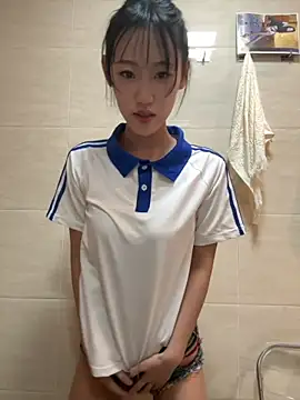 zhizhi03 在線直播表演
