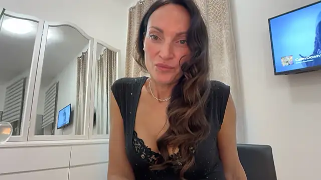Erelvona webcam show