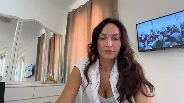 Erelvona Webcam show