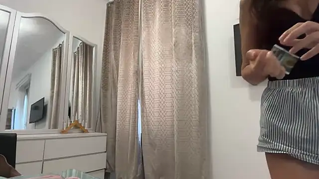 Erelvona Live XXX-Chat