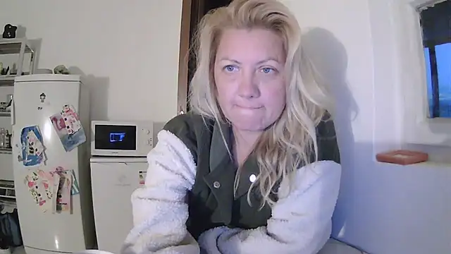 Jalerona Show in webcam