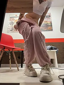 your_dream4 webcam show