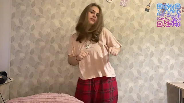 JessicaShelvy Show in webcam
