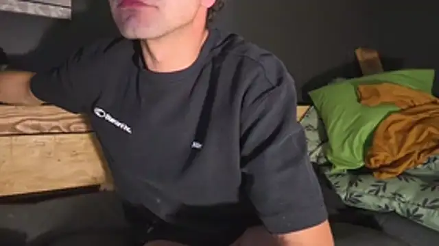 Show modela raffaacock na web-kameri