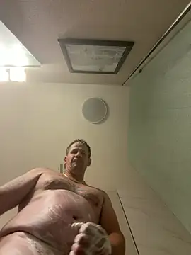 Pokazy przed kamerką – Bobtom69