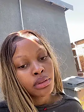Iconic_black_barbie Adlı Modelin Web Kamerası Şovu