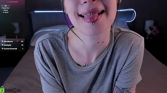 blue__goth Show in webcam