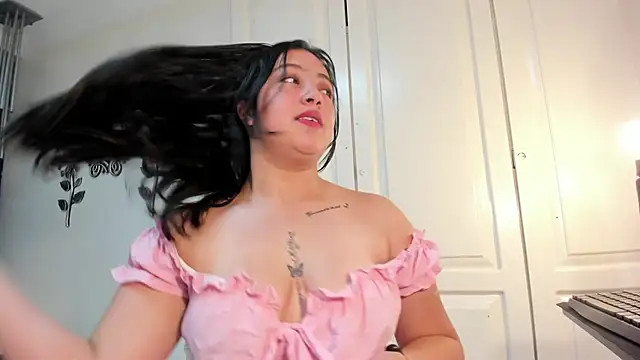 צ'אט XXX בשידור חי של Elizabeth_Mills