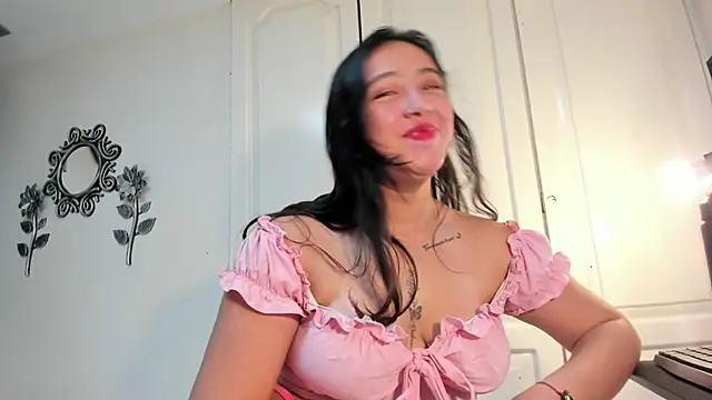 Elizabeth_Mills Chat XXX in diretta