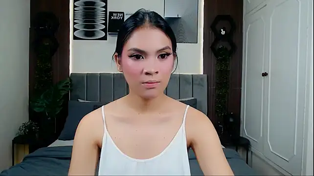 hotluna4u's Webcam Show