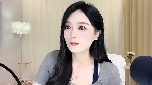 LiLy0608 লাইভ XXX চ্যাট