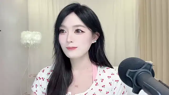 LiLy0608 Chat XXX in diretta
