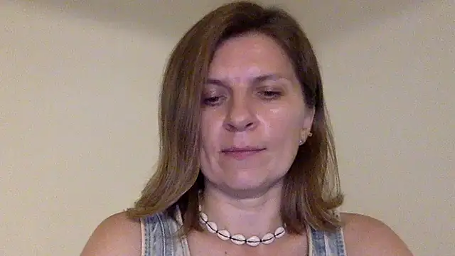 Zirellinyn Live XXX chat