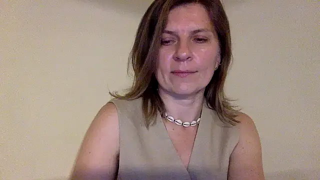 Zirellinyn Live XXX chat