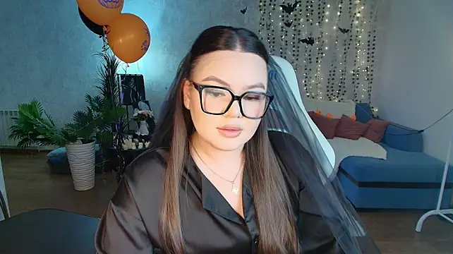 lilialil06 Show in webcam