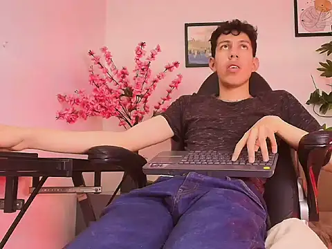 הופעת וובקאם של Aeros_strock