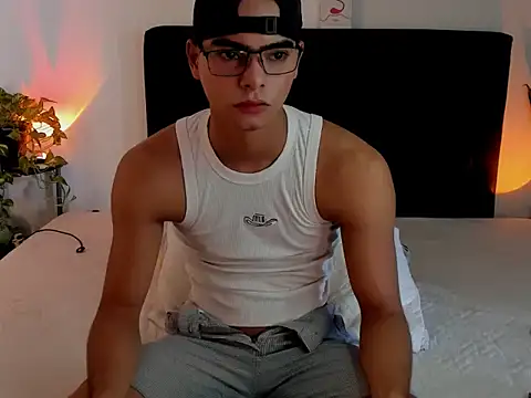 عرض كام Damon_Devil18