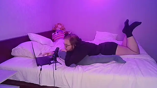 aurel_allure: вебкам-шоу