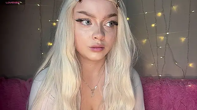 Elsa_Bi's Webcam Show