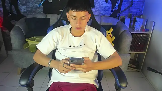 Вебкам-шоу ryanmilk_